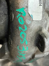 Load image into Gallery viewer, Turbo BMW X5M 2010 - NW449081