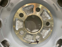 Load image into Gallery viewer, WHEEL Jaguar XJ8 98 99 00 01 02 03 16x7 alloy - NW524341