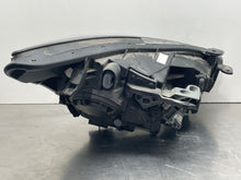 Load image into Gallery viewer, Headlight Lamp Assembly Kia Stinger 2019 - NW350641