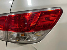 Load image into Gallery viewer, OUTER TAIL LIGHT LAMP Nissan Pathfinder 13 14 15 16 Right - NW523865