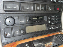 Load image into Gallery viewer, CD CHANGER Jaguar XJ8 XK8 2000 00 01 02 03 04 05 06 - NW457534