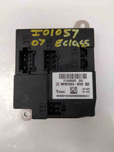 Load image into Gallery viewer, BODY CONTROL MODULE BCM COMPUTER CLS550 CLS63 E280 E300 E320 07-11 - NW35022