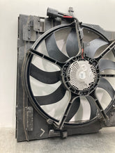 Load image into Gallery viewer, RADIATOR FAN ASSEMBLY BMW X5 X6 08 09 10 11 12 13 14 - NW459727
