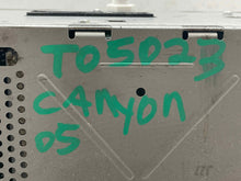 Load image into Gallery viewer, RADIO Rainier Colorado SSR Trailblazer Trailblazer Ext Canyon 05-12 - NW524636