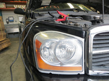 Load image into Gallery viewer, HEADLIGHT LAMP ASSEMBLY Dodge Durango 2006 06 Right - NW101912