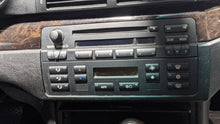 Load image into Gallery viewer, RADIO BMW 320i 330i M3 2002 02 03 04 05 06 AM/FM/CD - NW352886