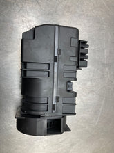 Load image into Gallery viewer, VACUUM PUMP CL550 CL600 CL63 CL65 G55 G550 G63 Gl350 Gl450 Gl550 11-20 - NW462236