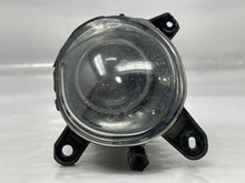 Load image into Gallery viewer, FOG LIGHT Volkswagen Passat 01 02 03 04 05 Right - NW83685