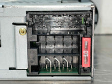 Load image into Gallery viewer, Radio Volkswagen Beetle 2009 - NW463524