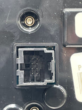 Load image into Gallery viewer, Temperature Controls GRAND CHEROKEE 2018 - NW463910