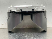 Load image into Gallery viewer, SPEEDOMETER CLUSTER Hyundai Santa Fe 2017 17 2018 18 - NW526019