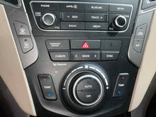 Load image into Gallery viewer, Temperature Controls Hyundai Santa Fe 2017 - NW525883