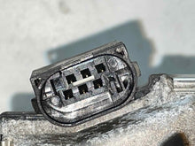 Load image into Gallery viewer, THROTTLE BODY Santa Fe Sonata Sonata Hybrid Tucson Optima Sorento 15-20 - NW526040