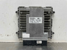 Load image into Gallery viewer, ECU ECM Computer Hyundai Santa Fe 2017 - NW525763