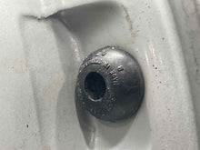 Load image into Gallery viewer, WHEEL Mercedes 260E 300D 300E 89 90 91 - 94 15X6.5 - NW455419