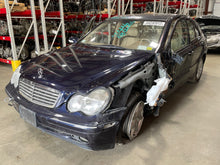 Load image into Gallery viewer, CARRIER ASSEMBLY C240 C230 2003 03 2004 04 05 Rear - NW429761