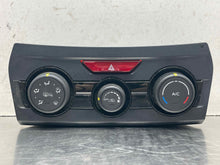 Load image into Gallery viewer, Temperature Controls XV CROSSTREK 2019 - NW526693