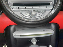 Load image into Gallery viewer, Radio Mini Cooper 2007 07 2008 08 2009 09 Am Fm Stereo CD Hatchback - NW489918