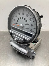 Load image into Gallery viewer, Radio Mini Cooper 2007 07 2008 08 2009 09 Am Fm Stereo CD Hatchback - NW489918