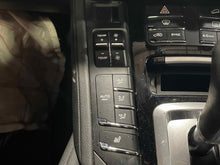 Load image into Gallery viewer, Temperature Controls PORSCHE CAYENNE 2014 - NW490277