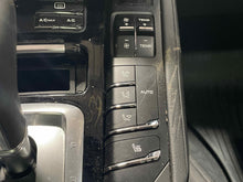 Load image into Gallery viewer, Temperature Controls PORSCHE CAYENNE 2014 - NW490277