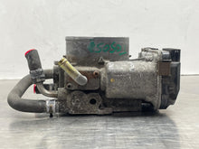 Load image into Gallery viewer, THROTTLE BODY Land Cruiser LX470 GX470 Tundra 03 04 05 - NW527260