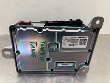 Load image into Gallery viewer, Radio Chevrolet Tahoe 2015 - NW490363