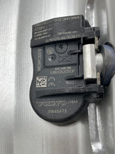 Load image into Gallery viewer, WHEEL RIM C70 S60 V70 XC60 XC70 10-13 18x7-1/2 ALLOY - NW355011