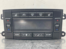Load image into Gallery viewer, Temperature Controls Cadillac CTS 2005 - NW490272