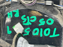 Load image into Gallery viewer, TAIL LIGHT LAMP ASSEMBLY Cadillac CTS 04 05 06 07 Right - NW490440
