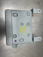 Load image into Gallery viewer, RADIO AMPLIFIER Volvo C70 S60 S80 V70 XC60 XC70 2007-2017 - NW354798