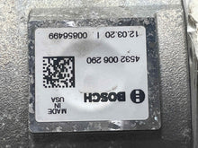 Load image into Gallery viewer, Steering Gear Rack Jeep Cherokee 2019 - NW491288