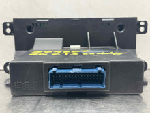 Load image into Gallery viewer, Temperature Controls Cadillac CTS 2006 - NW98882