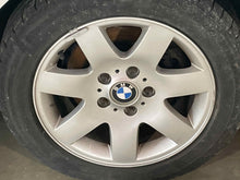 Load image into Gallery viewer, WHEEL BMW 320i 323i 325i 330i 99 00 01 02 03 04 05 06 - NW527976