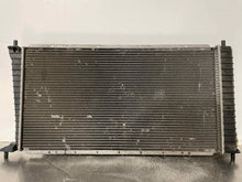 Load image into Gallery viewer, RADIATOR Ford F150 Pickup 2003 03 2004 04 - NW131692