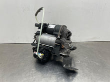 Load image into Gallery viewer, SUSPENSION AIR COMPRESSOR PUMP Gl350 Gl450 Gl550 GL63 12-19 - NW492233