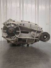 Load image into Gallery viewer, Transfer Case Volkswagen Touareg 2013 - NW528623