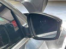 Load image into Gallery viewer, SIDE VIEW DOOR MIRROR Volkswagen Jetta 11 12 13 14 15 16 Right - NW493842