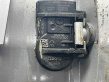 Load image into Gallery viewer, WHEEL RIM S60 V60 14 15 16 17x8 ALLOY - NW529390