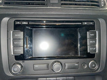 Load image into Gallery viewer, RADIO Volkswagen Beetle Golf Jetta Passat 12 13 14 15 16 17 - NW493999