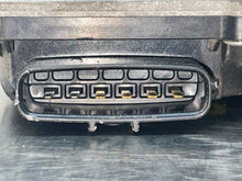 Load image into Gallery viewer, THROTTLE BODY Mazda Miata MX-5 06 07 08 09 10 11 12 13 14 - NW529299