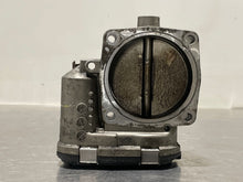 Load image into Gallery viewer, THROTTLE BODY Porsche Cayenne 2004 04 2005 05 2006 06 - NW357061