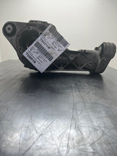 Load image into Gallery viewer, CARRIER ASSEMBLY Volkswagen Touareg 2004 04 2005 05 2006 06 6 Cylinder Front - NW495274