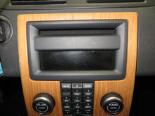 Load image into Gallery viewer, CD PLAYER C30 V50 V70 S70 2007 07 2008 08 2009 09 - NW140283