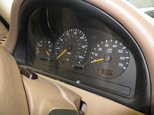 Load image into Gallery viewer, SPEEDOMETER CLUSTER ML320 ML500 2002 02 03 04 05 - NW161310