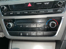 Load image into Gallery viewer, TEMPERATURE CONTROLS HYUNDAI SONATA 2016 16 - NW529788