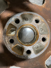 Load image into Gallery viewer, Wheel Volvo V70 S70 1998 98 1999 99 2000 00 15x6.5 Alloy 6 Hole - NW357809
