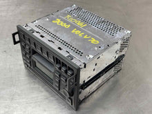 Load image into Gallery viewer, RADIO Volvo V40 S70 V70 C70 1998 98 99 00 01 02 03 04 - NW357678