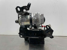 Load image into Gallery viewer, ABS Pump HIGHLANDER 2013 - NW530172