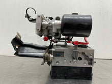 Load image into Gallery viewer, ABS Pump HIGHLANDER 2013 - NW530172